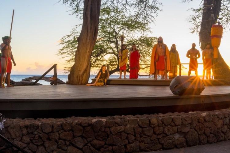 Things to do with kids best beaches top hikes best restaurants nightlife on hawaii island best time to visit weather & clim. Review Of The Mauna Kea Luau On The Big Island Of Hawaii