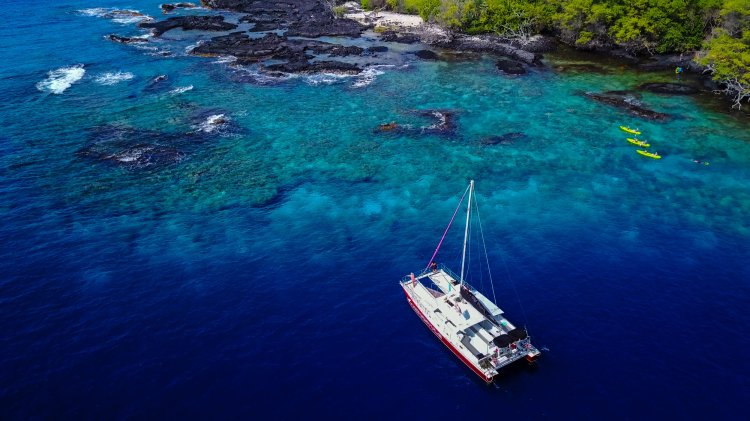 You don't need to book a tour to have fun in nassau. Boat Tours Kona Kona Snorkeling Sailing Kona Style